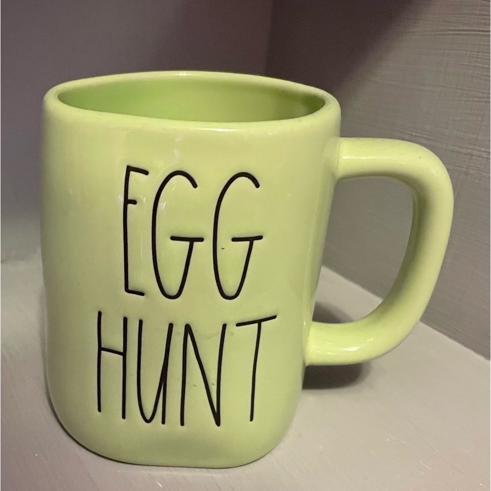 Rae Dunn “Egg Hunt” mug